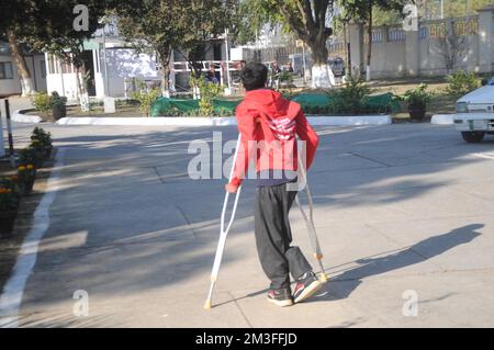 ISLAMABAD, AU PAKISTAN, la Journée internationale des personnes handicapées a été observée aujourd'hui dans le monde entier, qui vise à mettre en lumière les problèmes rencontrés b Banque D'Images