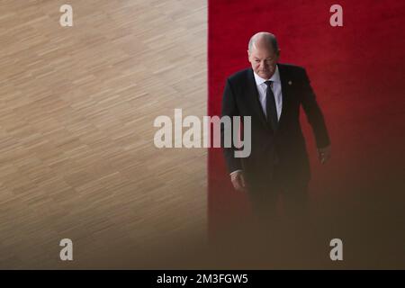 Bruxelles, Belgique. 15th décembre 2022. Le chancelier allemand OLAF Scholz arrive au Conseil européen de Bruxelles, Belgique, le 15 décembre 2022. Credit: Zheng Huansong/Xinhua/Alay Live News Banque D'Images