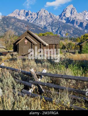 Extérieur de la chapelle de la Transfiguration dans le parc national de Grand Teton, près de Moose, Wyoming Banque D'Images