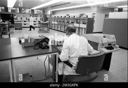 Lieux de travail de Chemische Werke Huels (CWH) en 1969, DEU, Allemagne, Marl Banque D'Images