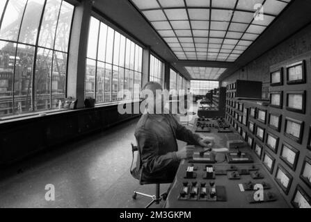 Lieux de travail de Chemische Werke Huels (CWH) en 1969, DEU, Allemagne, Marl Banque D'Images