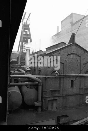 Neuf mineurs de la mine Emil Emscher ont été enterrés le 2. 10. 1969, quatre d'entre eux sont morts. L'accident s'est produit lors de l'effondrement d'un tunnel, l'Allemagne Banque D'Images