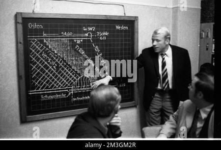 Neuf mineurs de la mine Emil Emscher ont été enterrés le 2. 10. 1969, quatre d'entre eux sont morts. L'accident s'est produit lors de l'effondrement d'un tunnel, l'Allemagne Banque D'Images