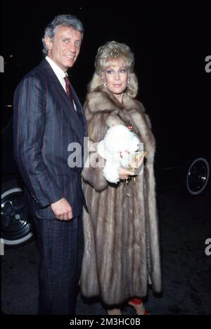 Barbara Eden et Stanley Freilich Circa des années 80 crédit : Ralph Dominguez/MediaPunch Banque D'Images