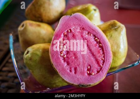 Fruits de Guayaba (Guava) à Bogota, Colombie Banque D'Images