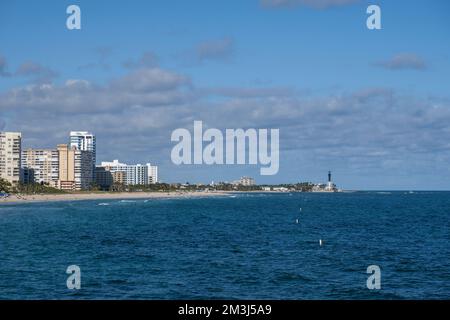 Le sable immaculé de Pompano Beach en Floride, États-Unis Banque D'Images