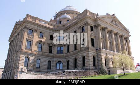 Palais de justice du comté de Luzerne, historique de 1909, vue latérale, Wilkes-barre, PA, ÉTATS-UNIS Banque D'Images