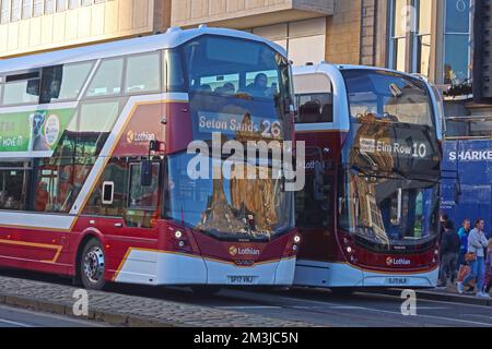 Bus Lothian à Princes Street, centre-ville d'Édimbourg, Écosse - 26 Seton Sands, 10 Elm Row services - Alexander Dennis Enviro400 XLB Banque D'Images