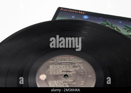 Rock et soft rock groupe, Fleetwood Mac album musique sur vinyle disque LP. Intitulé: Tango dans la nuit album couverture sur vinyle record LP Banque D'Images