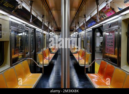 Une voiture de métro 1 vide à Manhattan.New York City.USA Banque D'Images