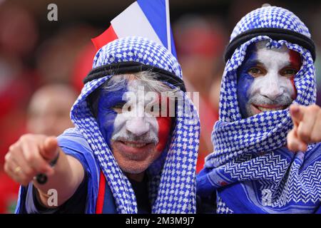 AL KHOR, QATAR - DÉCEMBRE 14 : coupe du monde de la FIFA, Qatar 2022 demi-finale match entre la France et le Maroc au stade Al Bayt sur 14 décembre 2022 à Al Khor, Qatar. Katar Frankreich - Marokko 2:0 fans de Frankreich Fussball WM 2022 au Qatar coupe du monde de football de la FIFA 2022 © diebilderwelt / Alay stock Banque D'Images