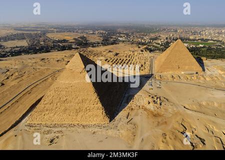 Égypte. Le Caire. Gizeh (ou Gizeh) vue aérienne de la pyramide de ...