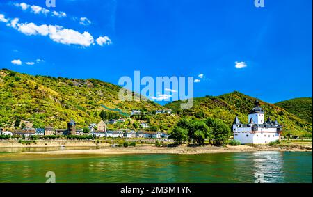 Château de Pfalzgrafenstein et ville de Kaub dans la vallée du Haut-Rhin moyen. Patrimoine mondial de l'UNESCO en Allemagne Banque D'Images