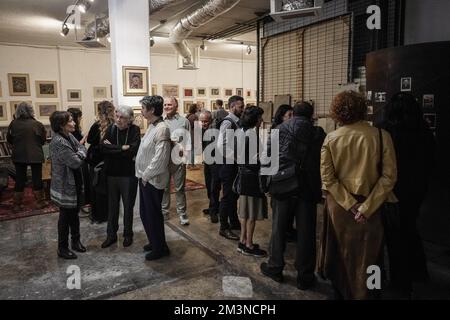 Tel Aviv, Israël. 15th décembre 2022. Artiste, peintre et éducateur italien israélien PIERO CIVIVALLI, 96 ans, ouvre une exposition rétrospective de 80 ans à la galerie RawArt. Crédit : NIR Amon/Alamy Live News Banque D'Images