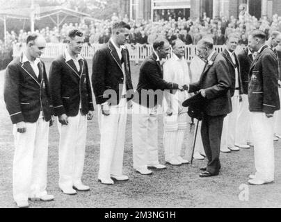 Victoire de l'Angleterre au test match : rencontre avec le roi Banque D'Images