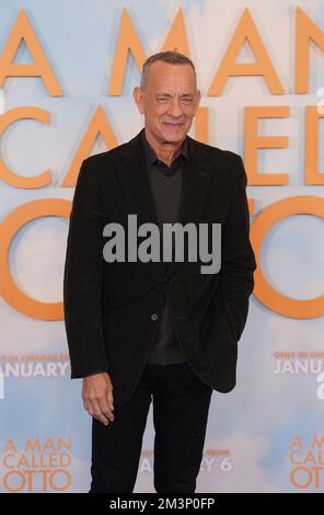 Tom Hanks pendant un photocall pour Un homme appelé Otto à l'hôtel Corinthia à Londres. Date de la photo: Vendredi 16 décembre 2022. Banque D'Images