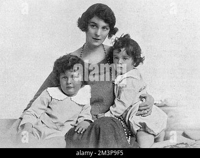 Freda Dudley Ward et ses filles Banque D'Images