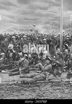 Northumberland Fusiliers se reposant à équipé Eloi, WW1 Banque D'Images