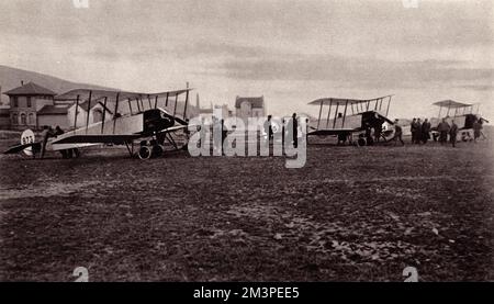 WW1 - escadron de bombardiers britanniques avec Avro 504s Banque D'Images