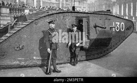 The Tank Bank - Trafalgar Square War Bond Shop, première Guerre mondiale Banque D'Images