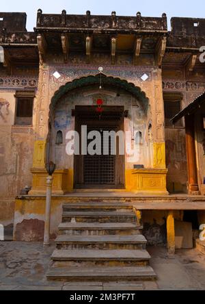 Vieille porte historique de haveli, Rajasthan, Mandawa, Inde Banque D'Images