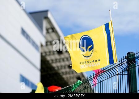 Photo du dossier datée du 26-09-2022, d'Une vue générale d'un drapeau au stade Sixways, stade du club de rugby Worcester Warriors. Plus de 160 personnes ont perdu leur emploi à Wasps, tandis que les portes de Worcester ont également été fermées dans les développements les plus préoccupants pour le rugby anglais domestique pendant l'ère professionnelle du sport. Date de publication : vendredi 16 décembre 2022. Banque D'Images