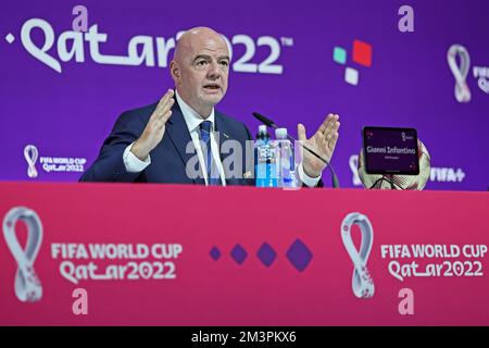 Doha, Qatar. 16th décembre 2022. Conférence de presse de la coupe du monde de la FIFA 2022 avant les derniers Jeux décembre 16th. Gianni Infantino, Président de la FIFA s'adressant à la presse Credit: Action plus Sports Images/Alay Live News Banque D'Images