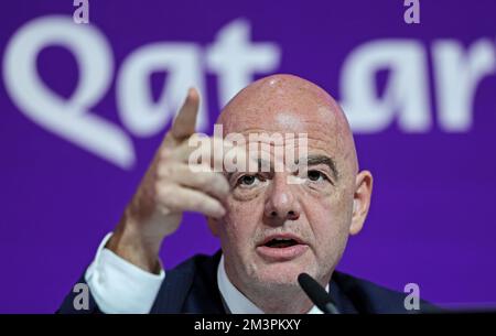 Doha, Qatar. 16th décembre 2022. Conférence de presse de la coupe du monde de la FIFA 2022 avant les derniers Jeux décembre 16th. Gianni Infantino, Président de la FIFA s'adressant à la presse Credit: Action plus Sports Images/Alay Live News Banque D'Images