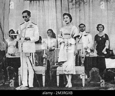 Le roi Bhumibol Adulyadej et la reine Sirikit de Thaïlande Banque D'Images