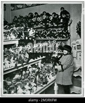 Jouets Felix le chat en vente dans une boutique londonienne, Noël 1924 Banque D'Images