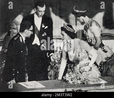 Performance de gala pour le Roi et la Reine du Népal Banque D'Images
