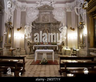 Pesostanzo - Abruzzes - parties de l'intérieur de l'église de Santa Maria del Colle Banque D'Images