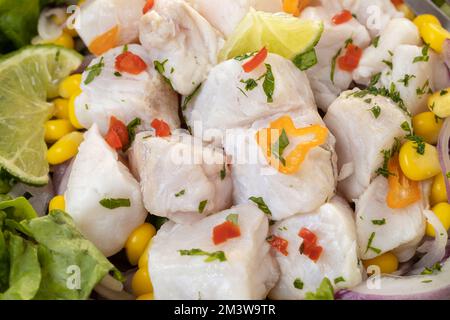 Gros plan sur Ceviche, fruits de mer typiques de la cuisine péruvienne. Banque D'Images