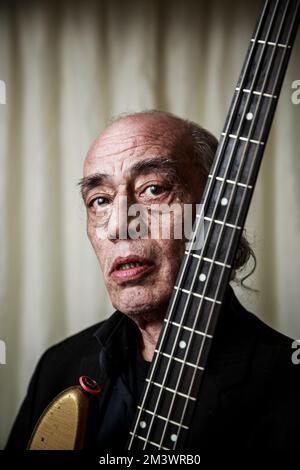 Norman Watt-Roy dans les coulisses du festival Rock Against cancer, Wiltshire. Banque D'Images