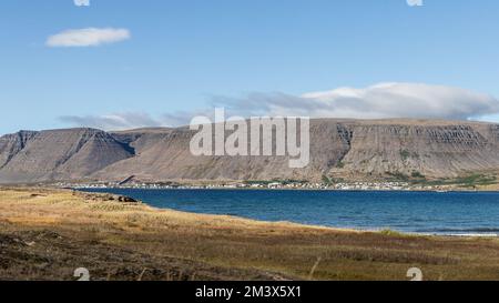 Patreksfjordur est un village islandais dans les Westfjords Islande. Son économie est principalement basée sur ses pêches Banque D'Images