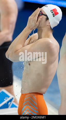 Melbourne, Australie. 17th décembre 2022. Yan Zibei, de Chine, réagit avant la demi-finale masculine de 50m coups de sein aux Championnats du monde de natation de la FINA 16th (25m) 2022, à Melbourne, en Australie, le 17 décembre 2022. Credit: Hu Jingchen/Xinhua/Alay Live News Banque D'Images