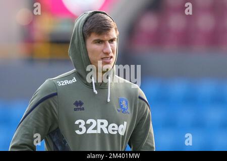 Burnley, Royaume-Uni. 17th décembre 2022. Paddy McNair #17 de Middlesbrough arrive au sol avant le match du championnat Sky Bet Burnley vs Middlesbrough à Turf Moor, Burnley, Royaume-Uni, 17th décembre 2022 (photo de Steve Flynn/News Images) à Burnley, Royaume-Uni, le 12/17/2022. (Photo de Steve Flynn/News Images/Sipa USA) crédit: SIPA USA/Alay Live News Banque D'Images