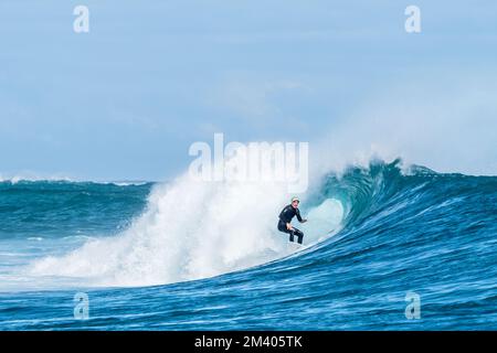 Surfez à Burrow's Surf break, parc national de Cape Range, Exmouth, Australie occidentale, Australie. Banque D'Images