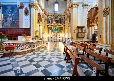 Apulia Puglia Salento Italie. Lecture. Cathédrale Maria Santissima Assunta et Saint Orontius Banque D'Images