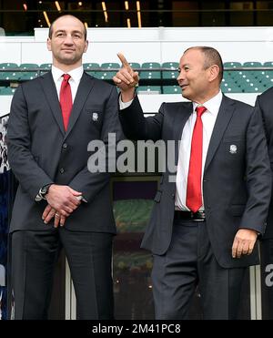 Photo du dossier en date du 06-12-2022 du dossier en date du 13-01-2016 d’Eddie Jones (à gauche) et de Steve Borthwick, qui seront nommés à titre de nouvel entraîneur-chef de l’Angleterre lundi, comprend l’agence de presse de l’AP. Date de publication : dimanche 18 décembre 2022. Banque D'Images