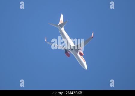 Chiangmai, Thaïlande - 16 novembre 2022: HS-LUQ Boeing 737-800 de la compagnie aérienne thaïlandaise de lionair. Quittez l'aéroport de Chiangmai pour Bangkok. Banque D'Images