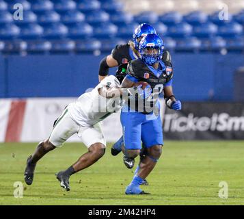 17 décembre 2022, Frisco, Texas, Etats-Unis: Boise State Broncos fonctionnant en arrière ASHTON JEANTY (2) court pour le champ ouvert. (Image de crédit : © Gregory Dodds/ZUMA Press Wire) Banque D'Images