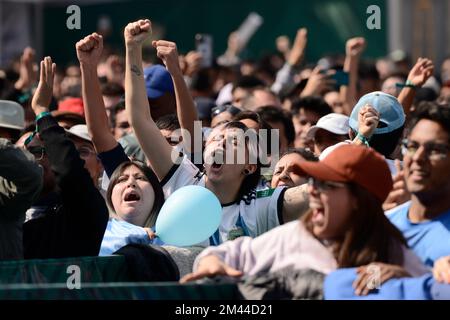 Mexico, Mexique. 18th décembre 2022. Les fans argentins célèbrent l'Argentine comme nouveau champion du monde de la coupe du monde de la FIFA au Festival des fans de la FIFA au Monument à la Révolution . Sur 18 décembre 2022 à Mexico, Mexique. (Credit image: © Carlos Tischler/eyepix via ZUMA Press Wire) Banque D'Images