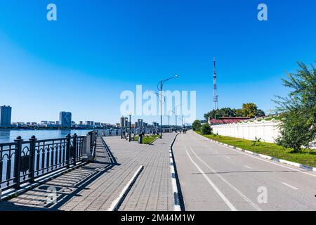 Rive de la rivière de l'Amour, Blagoveshchensk, Oblast d'Amour, Russie Banque D'Images