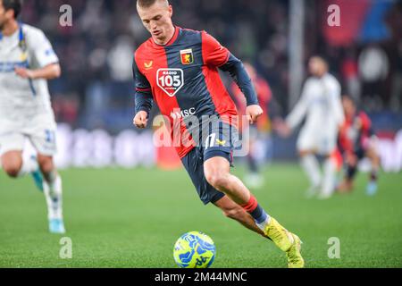 Gênes, Italie. 18th décembre 2022. Albert Gudmundsson (Gênes) pendant Gênes CFC contre Frosinone Calcio, match de football italien série B à Gênes, Italie, 18 décembre 2022 crédit: Agence de photo indépendante/Alamy Live News Banque D'Images