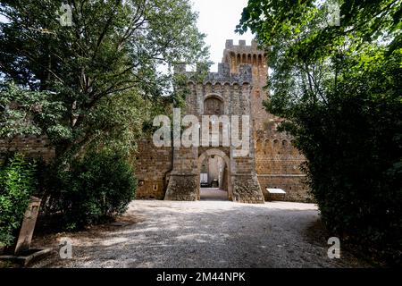 Castello di Spedaletto, site classé au patrimoine mondial de l UNESCO Val dOrcia, Italie Banque D'Images