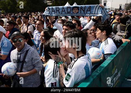 Mexico, Mexique. 18th décembre 2022. 18 décembre 2022, Mexico, Mexique: Les fans argentins célèbrent l'Argentine comme nouveau champion du monde de la coupe du monde de la FIFA lors de la Fest des fans de la FIFA au Monument de la Révolution . Sur 18 décembre 2022 à Mexico, Mexique. (Photo de Carlos Tischler/ Eyepix Group/Sipa USA) crédit: SIPA USA/Alay Live News Banque D'Images