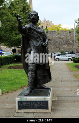 Roi Ethelberga dans Lady Wootton's Green, Canterbury, Kent, Angleterre, Royaume-Uni Banque D'Images