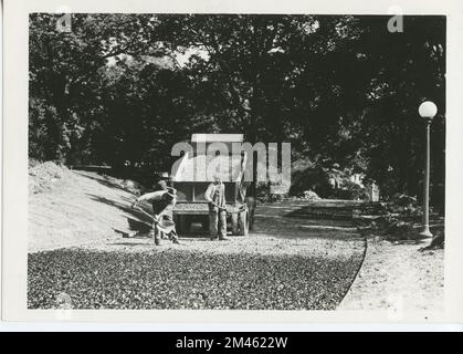 White House Grounds, Gravel, DC. Légende originale: White House Grounds--Gravel, D.C. Photo de J. K. Hillers, octobre 1937. Banque D'Images