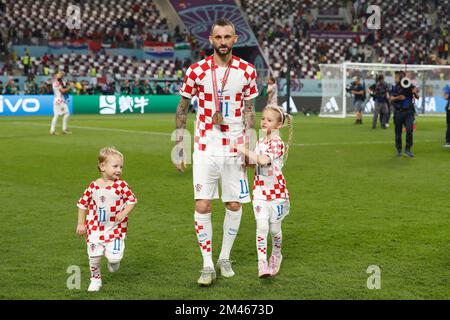 Al Rayyan, Qatar. 17th décembre 2022. Marcelo Brozovic (CRO) football : coupe du monde de la FIFA Qatar 2022 disputez la troisième place du match entre la Croatie 2-1 Maroc au stade international de Khalifa à Al Rayyan, Qatar . Crédit: Mutsu Kawamori/AFLO/Alay Live News Banque D'Images